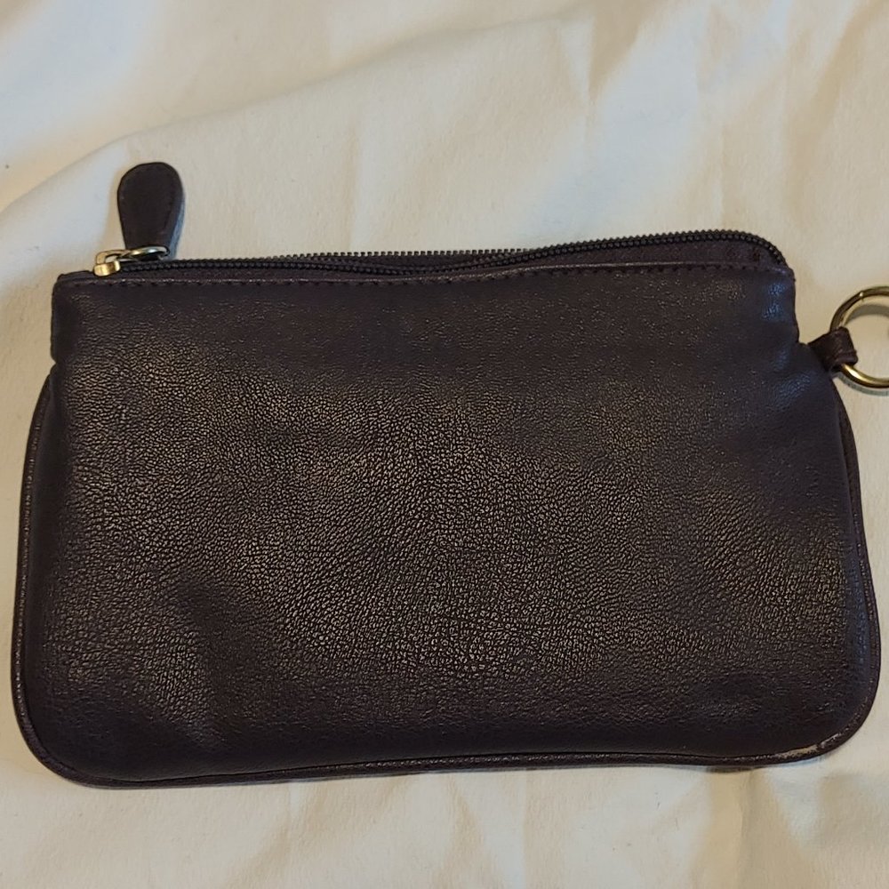 Zipper Rose Wristlet - Picture 2 of 7